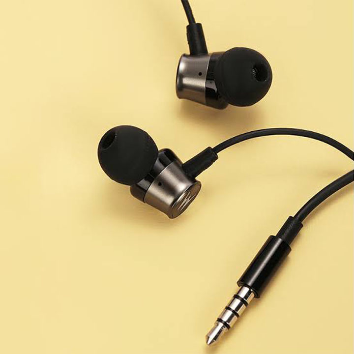 PUBG Earphone 3.5mm In-Ear Earbuds Deep Bass Earphones Headphone With Mic