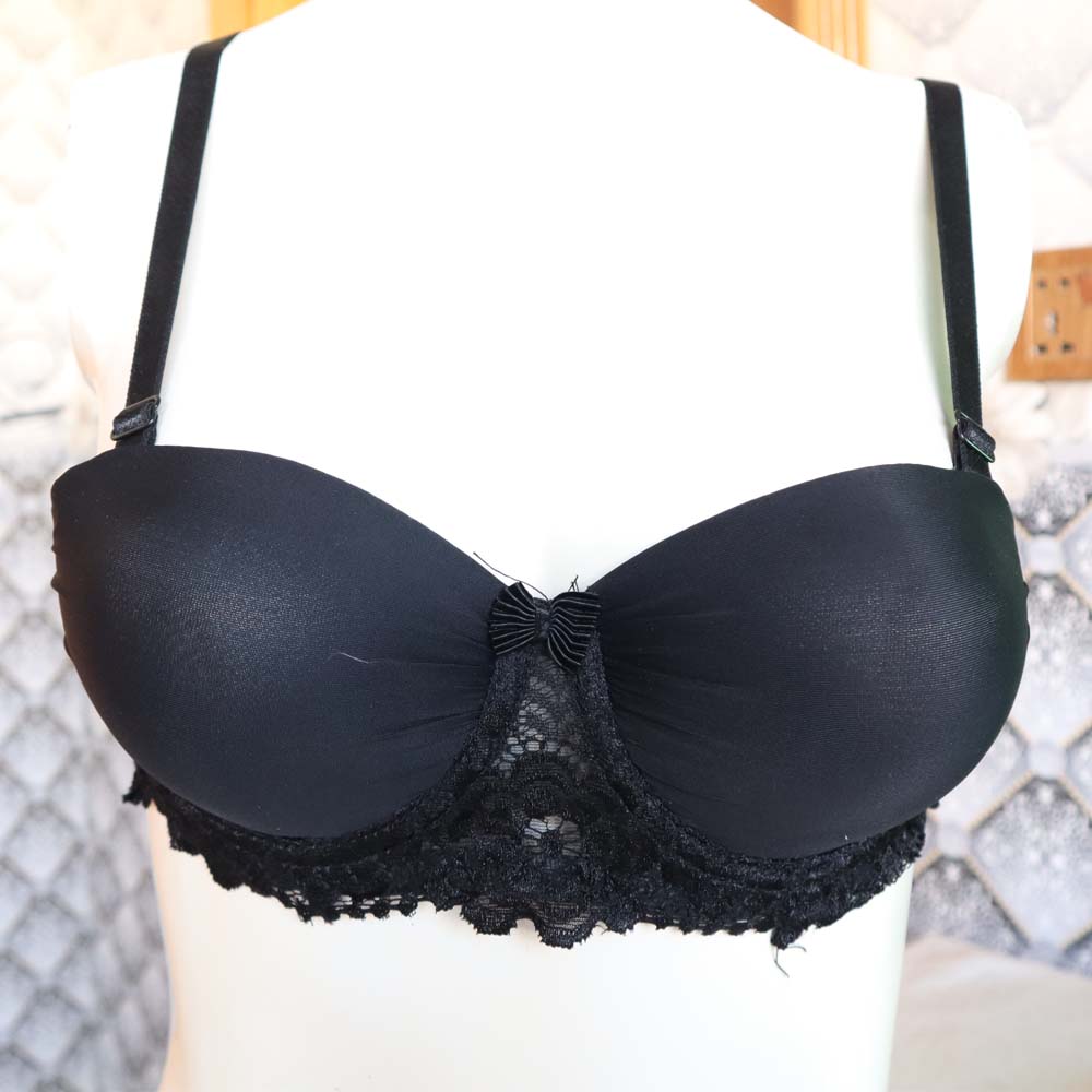 Women Bras Online at Best Prices, Women Bra Black Color Double Padded , Push-Up Bra With Adjustable Straps For Women
